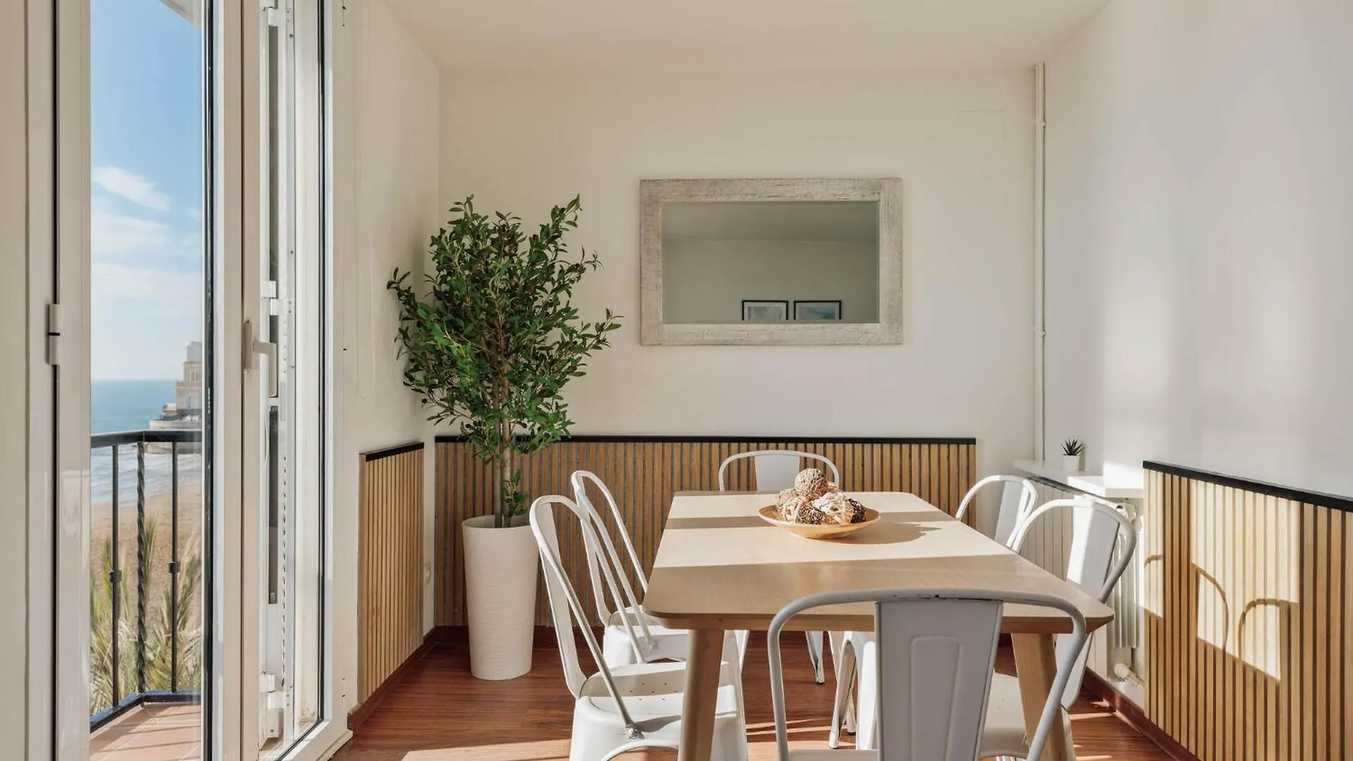 Sitges Group Beach Dreams Hiszpania