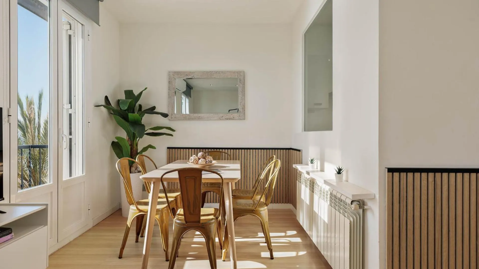 Sitges Group Beach Dreams 0*,  Hiszpania